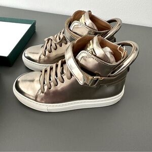 New Kids’ Buscemi High Top Sneakers - Size 28 EU (Approx. US 11) - Gold